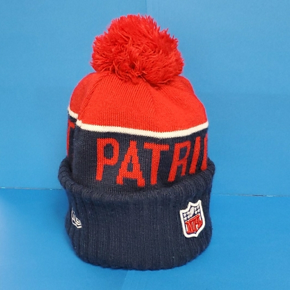 NFL Other - " FLY YOUR OWN FLAG " NEW ERA PATRIOTS  WINTER KNIT  BEANIE